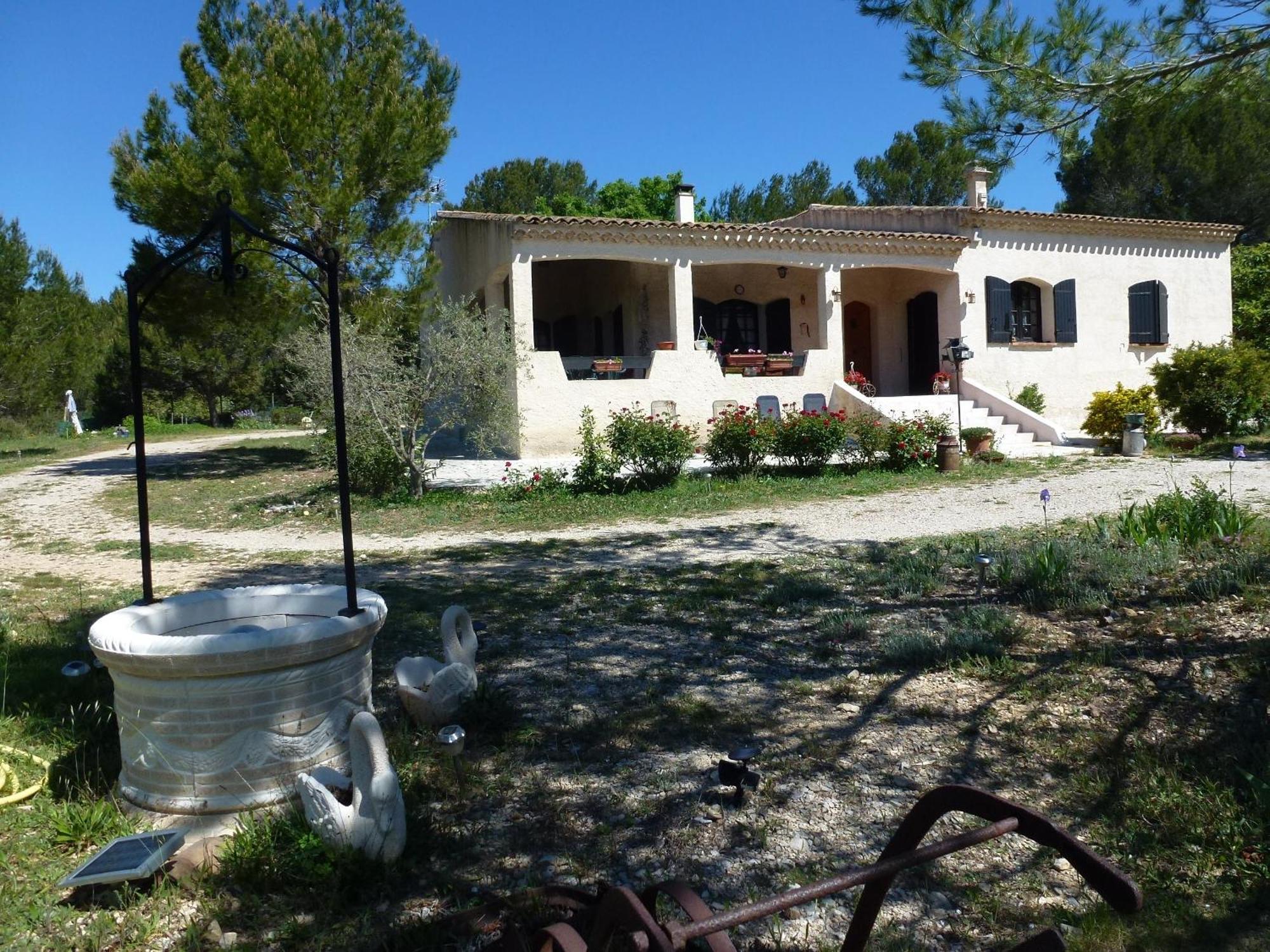 Chambre d'hôtes La Pinede Lambesc Exterior foto