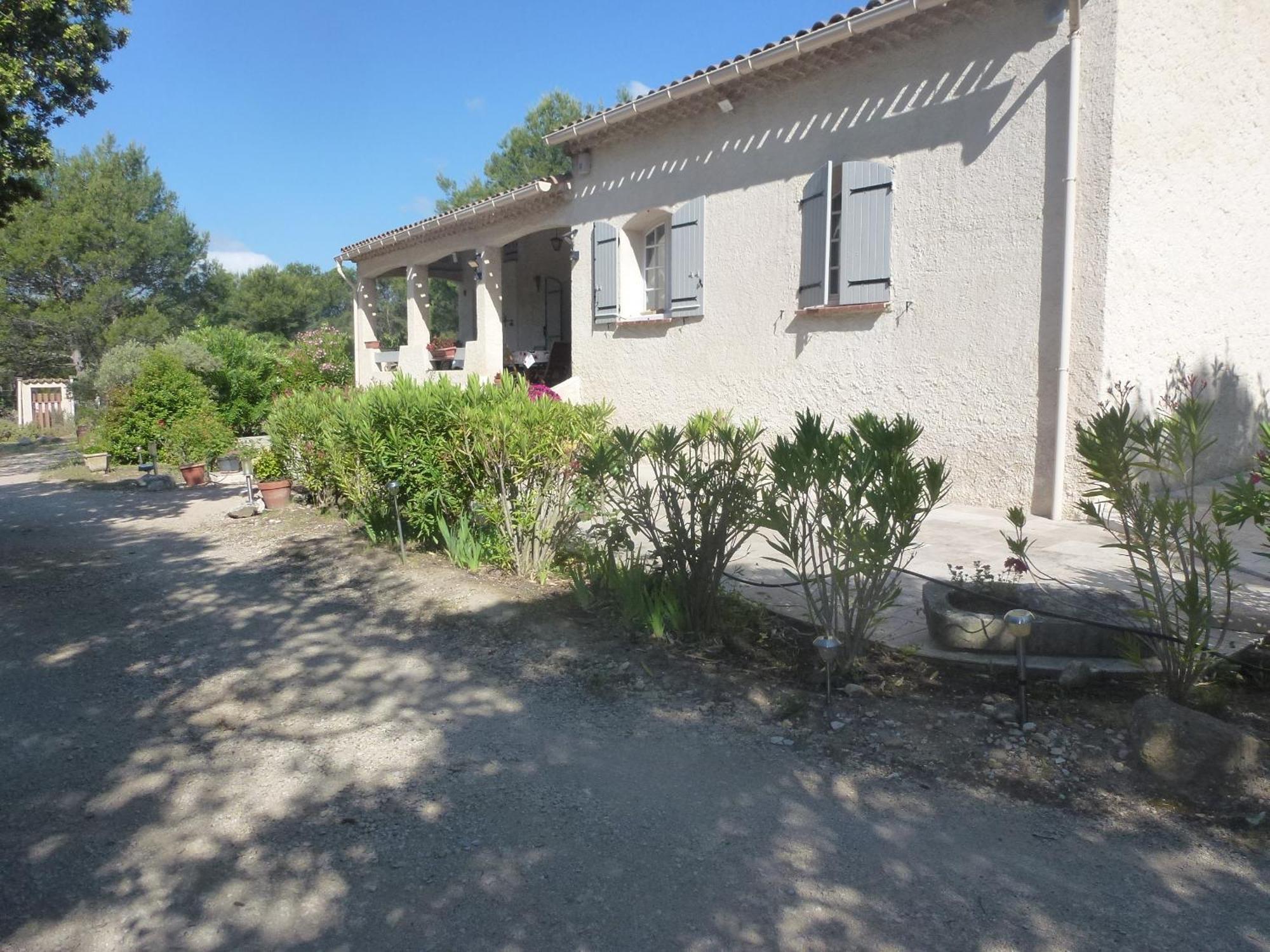 Chambre d'hôtes La Pinede Lambesc Exterior foto